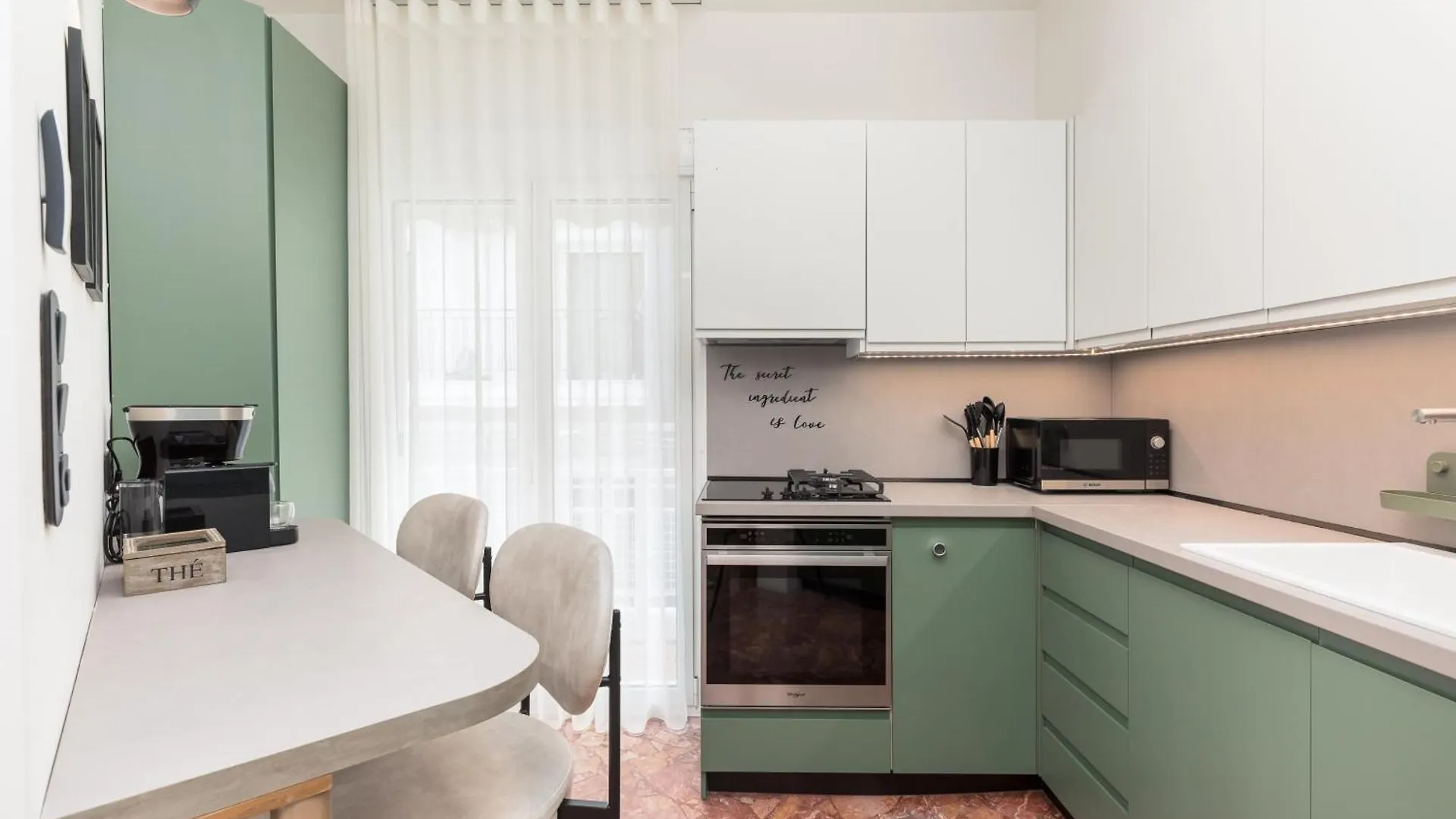 Dolly By Halu!, Apartment With Private Parking Thessaloníki Grekland